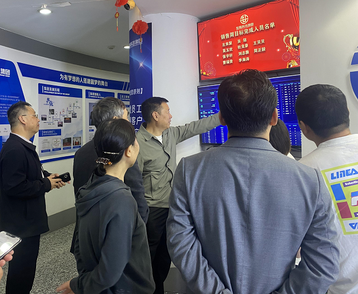 �����ں� У��Я��حpg�齫�������ϲ�ְҵ��ѧս�Ժ���Ǣ̸��˳�����