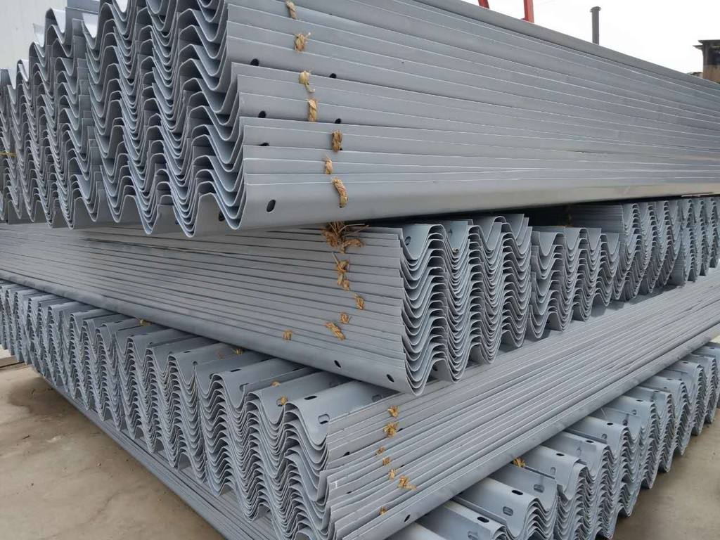 ���λ���